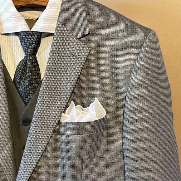 Joseph & Feiss Other - Joseph and Fiess grey nail head sports jacket size 46L